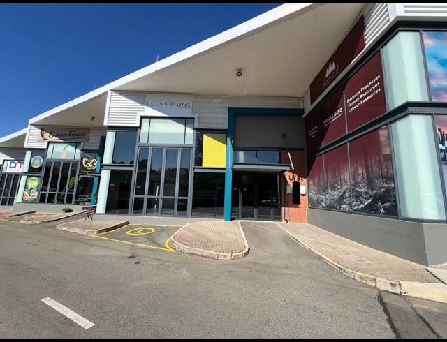 346M² SHOWROOM TO LET IN OLIVEDALE